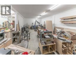 9115 93/95 Highway, Canal Flats, BC V0B1B0 Photo 11