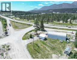 9115 93/95 Highway, Canal Flats, BC V0B1B0 Photo 18