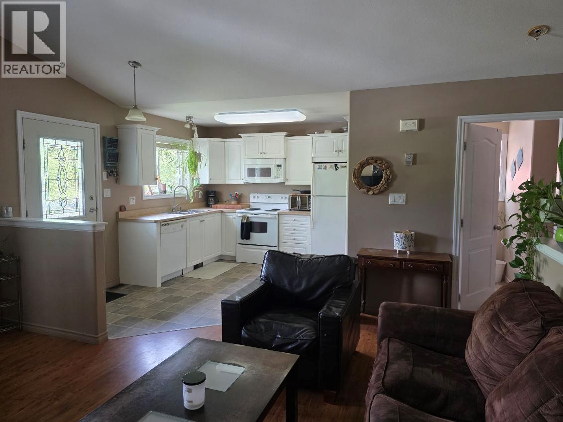 303 1st Avenue NW - 4