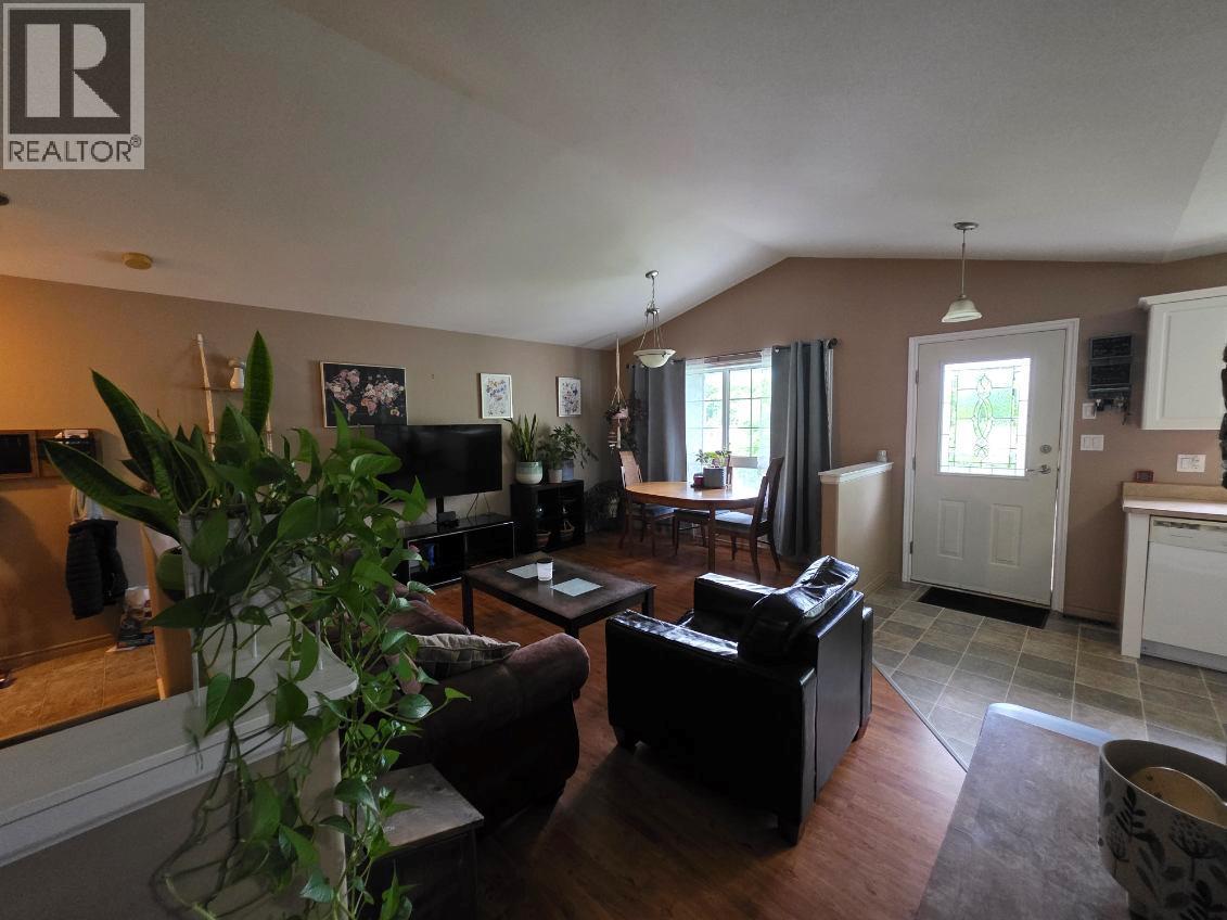 303 1st Avenue NW - 6