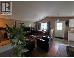 Full ensuite bathroom - 303 1st Avenue Nw, Nakusp, BC V0G1R0 Photo 6