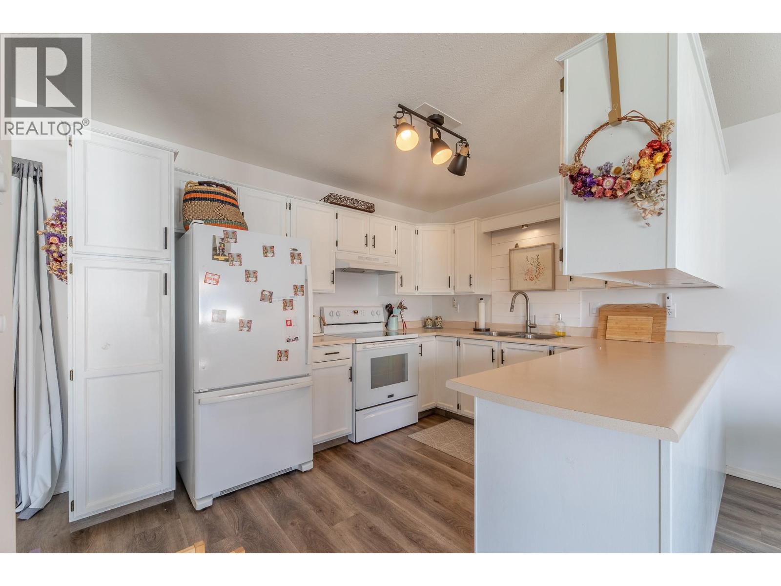 203 13014 Armstrong Avenue, Summerland