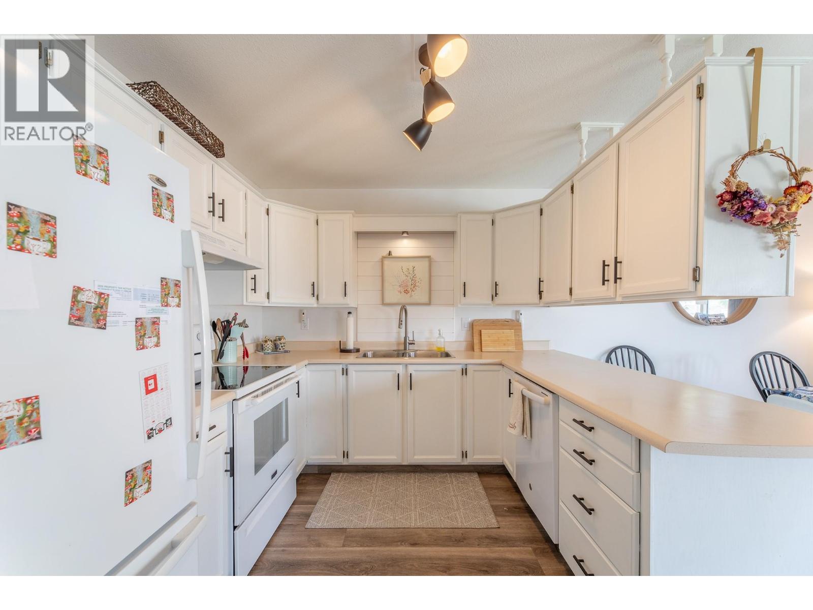 203 13014 Armstrong Avenue, Summerland