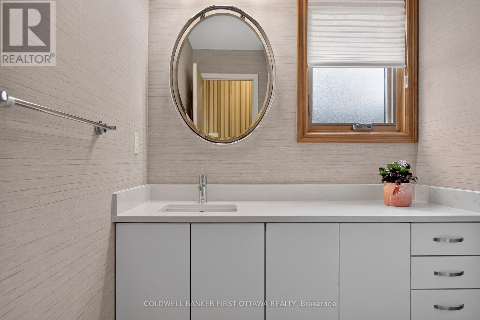 6 COSBURN AVENUE - 10