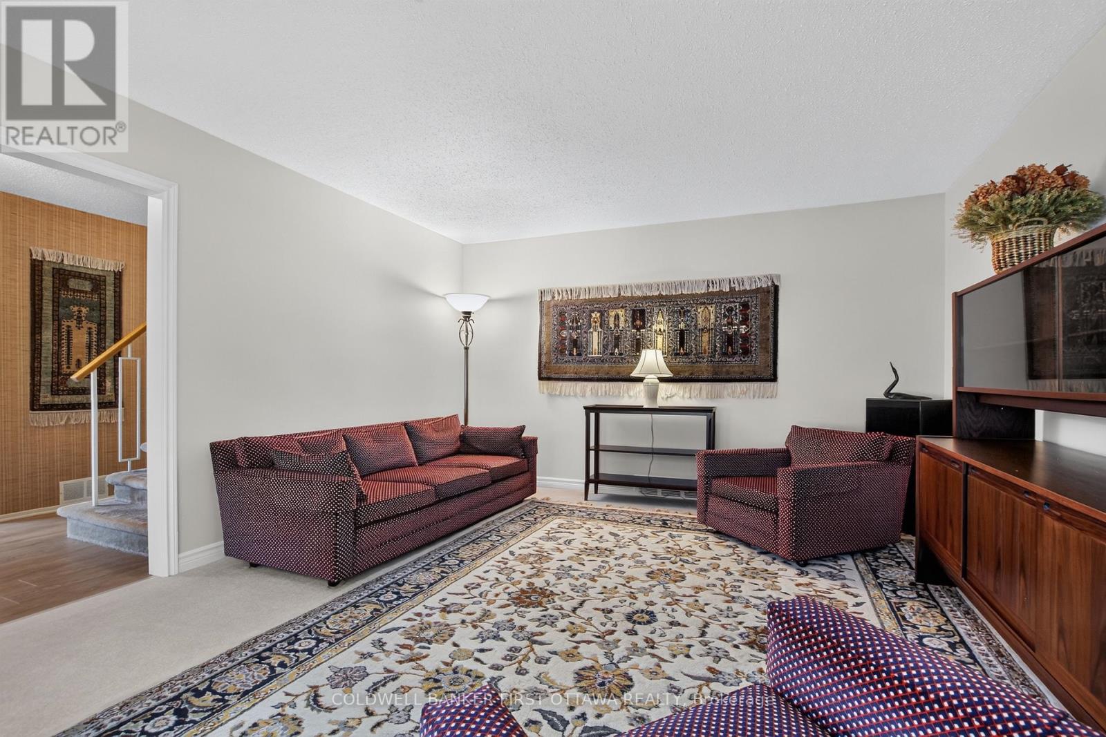 6 COSBURN AVENUE - 14