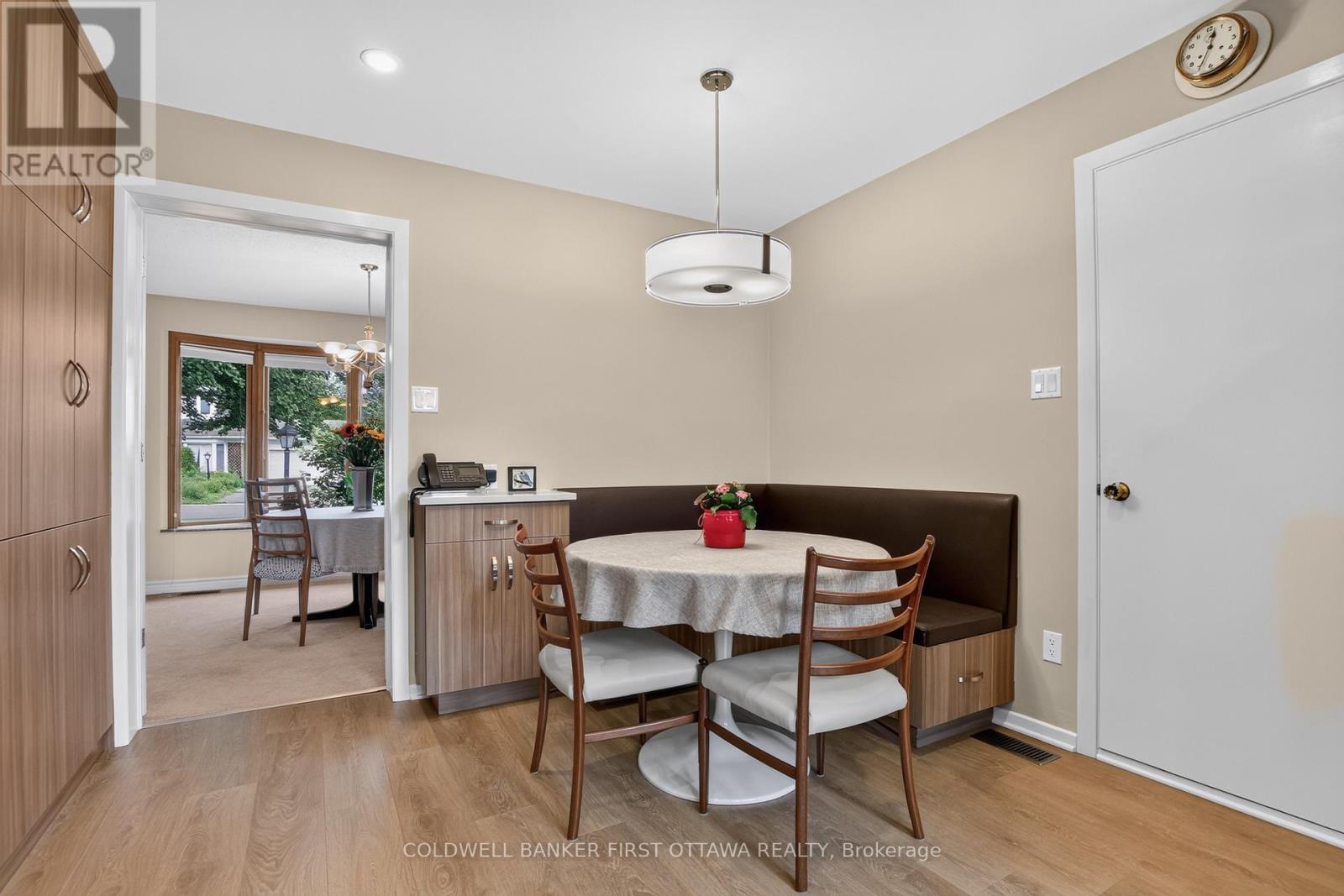 6 COSBURN AVENUE - 20