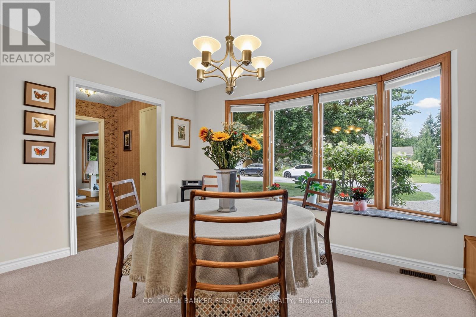 6 COSBURN AVENUE - 26