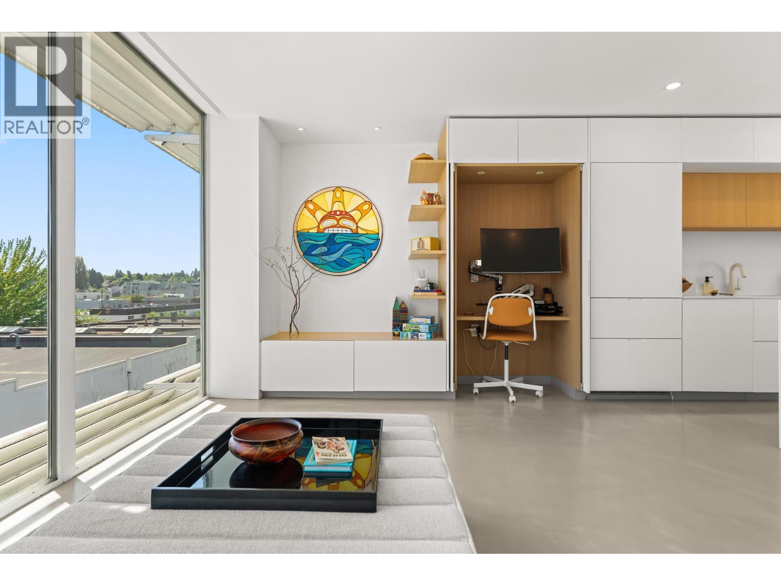 2 Bed, 2 Bath House for Sale in Vancouver – 6 1650 W 1ST AVENUE, Vancouver – MLS# R3147565 - Image 3