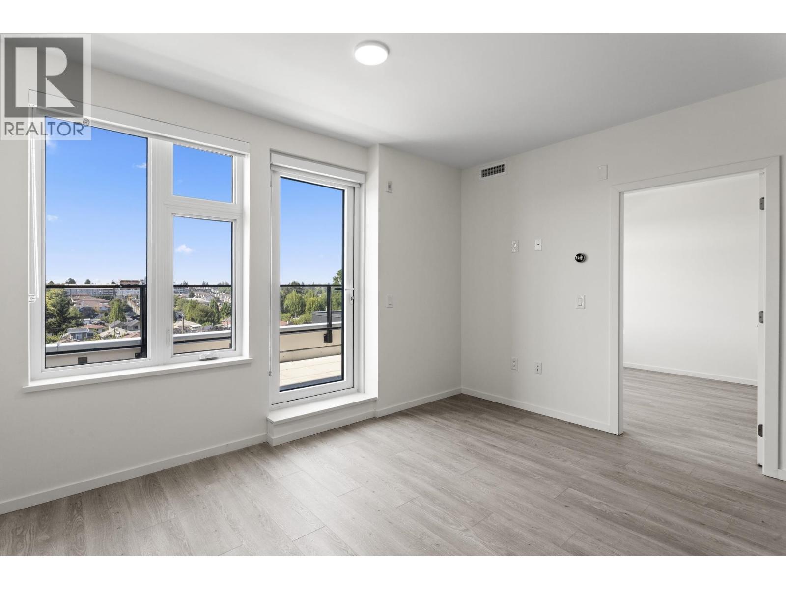 506 3264 VANNESS AVENUE, Vancouver