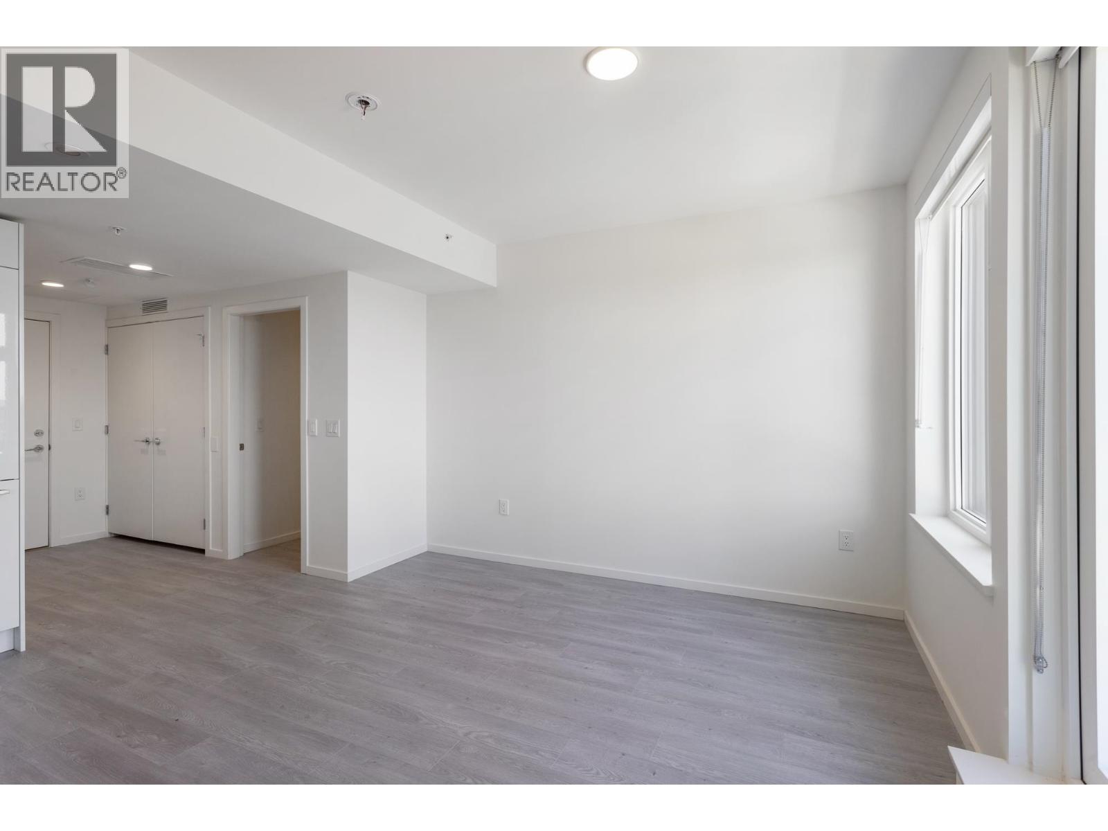 506 3264 VANNESS AVENUE, Vancouver