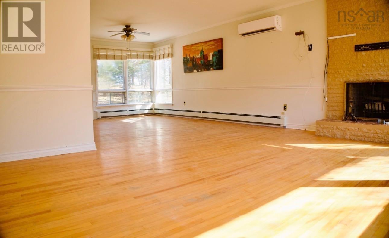 109 Birch Street - 11