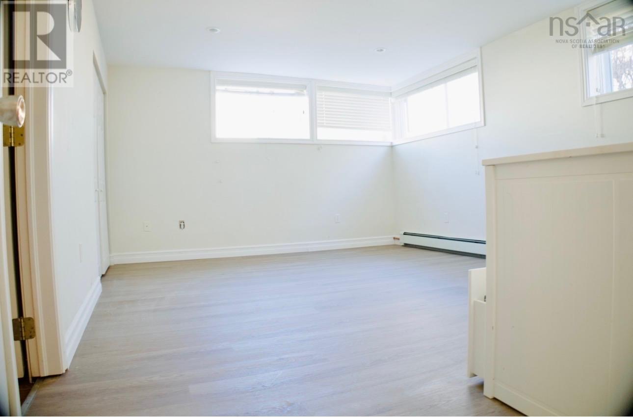 109 Birch Street - 33