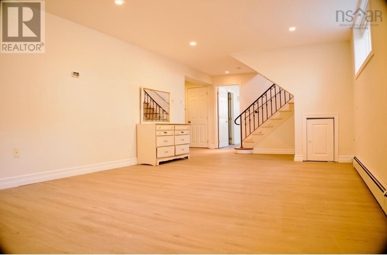 109 Birch Street - 32