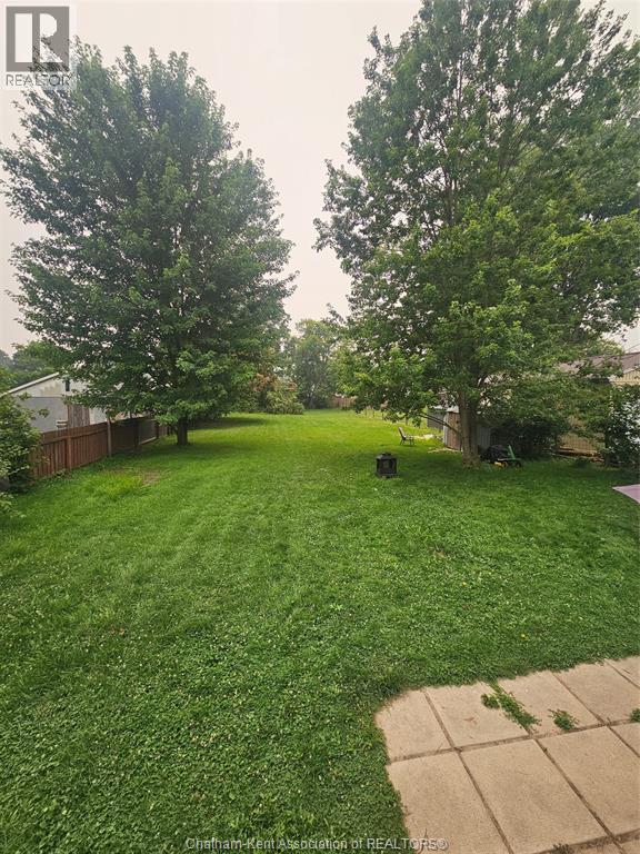 82 Taylor AVENUE - 2