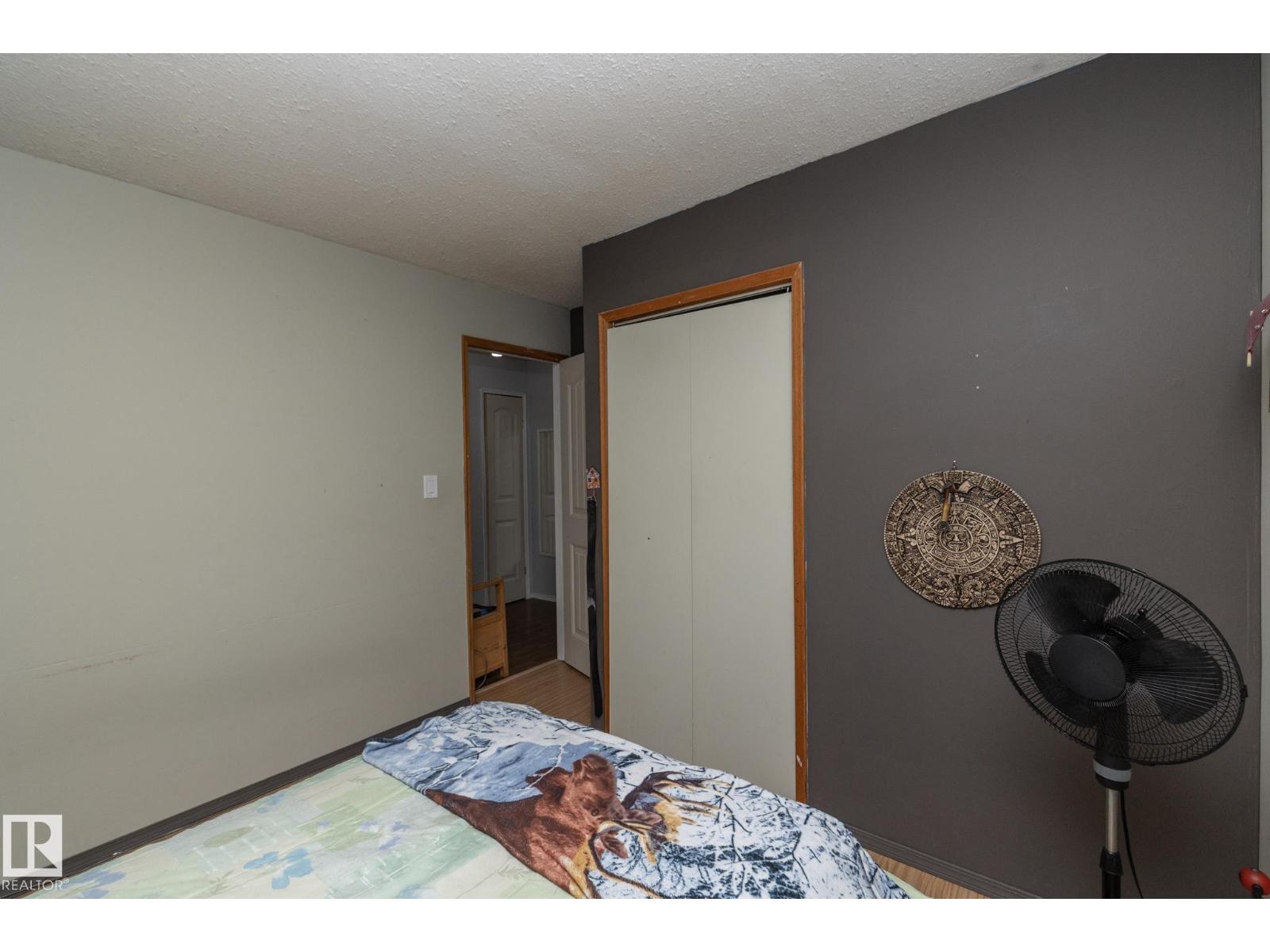 3608 44 ST - 15