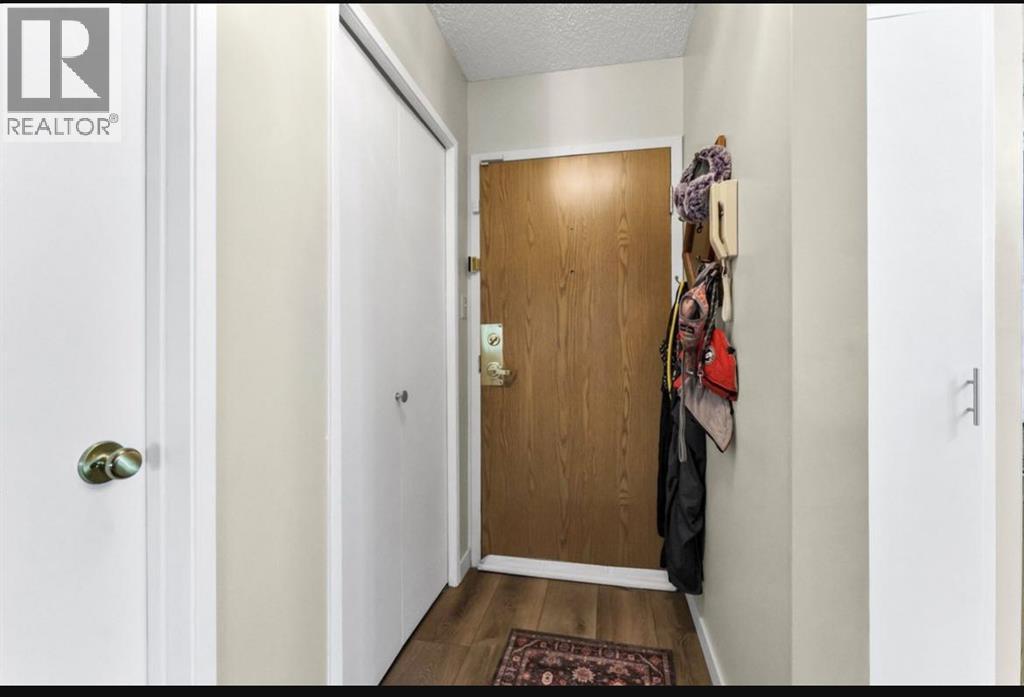 #304 252 4 Street SE - 16