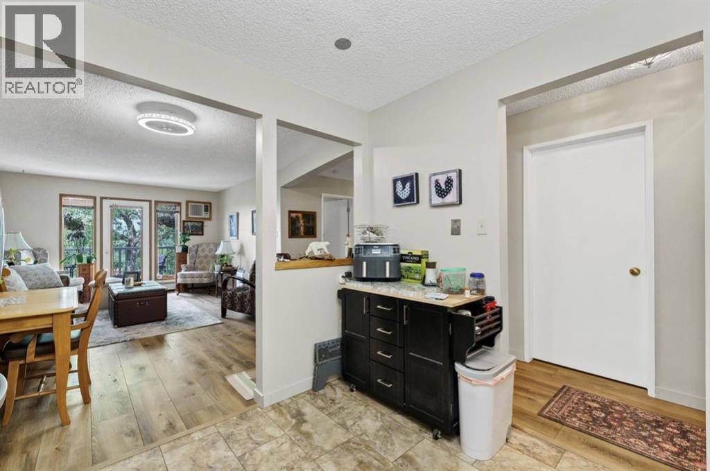 #304 252 4 Street SE - 23