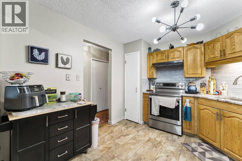 #304 252 4 Street SE - 24