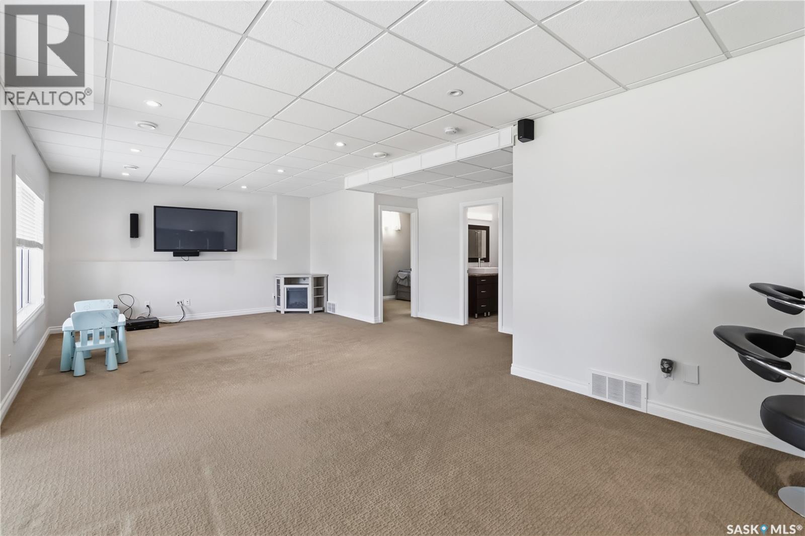 723 Bellmont COURT - 35