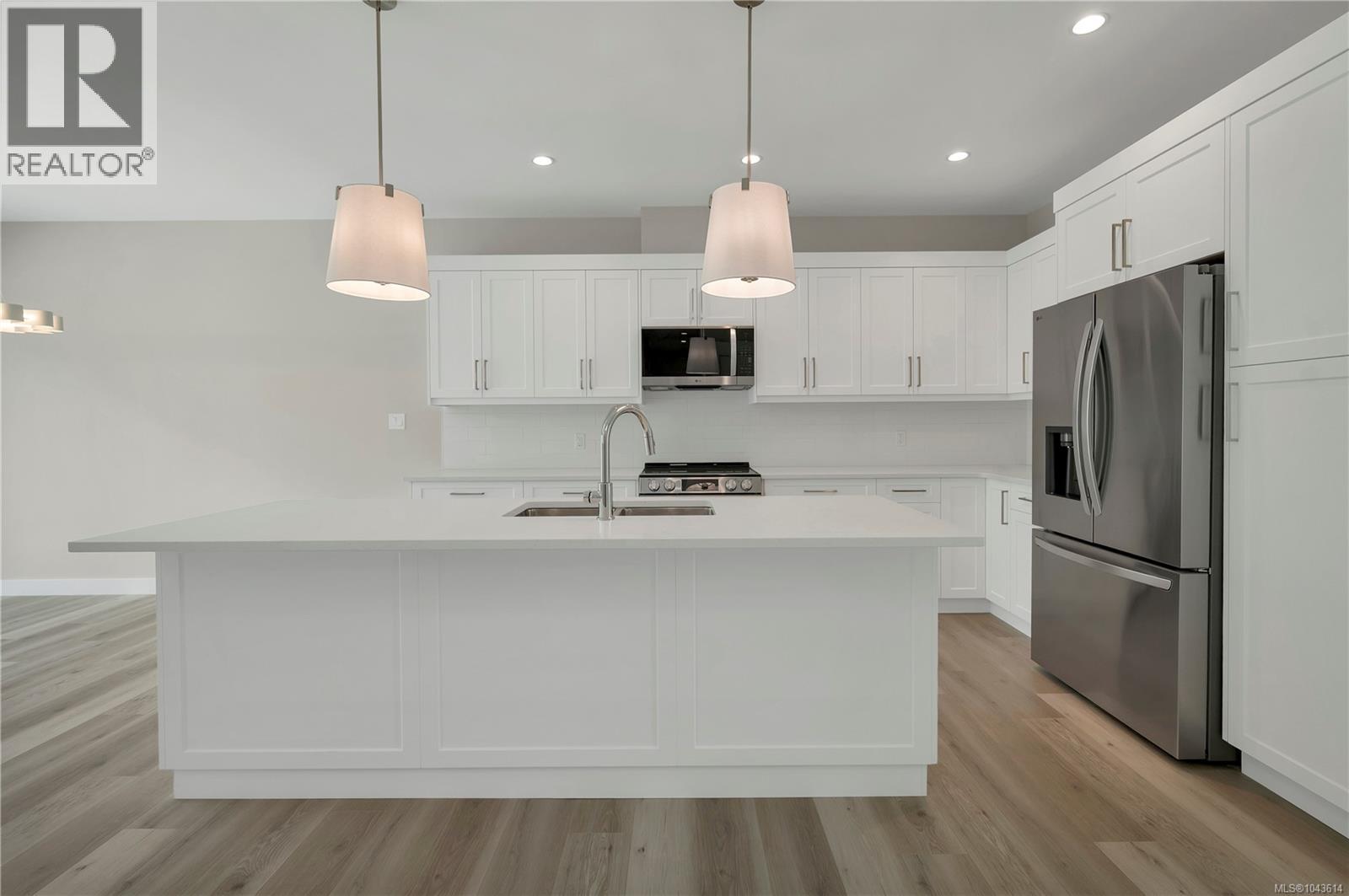 241 Walworth Rd S - 17