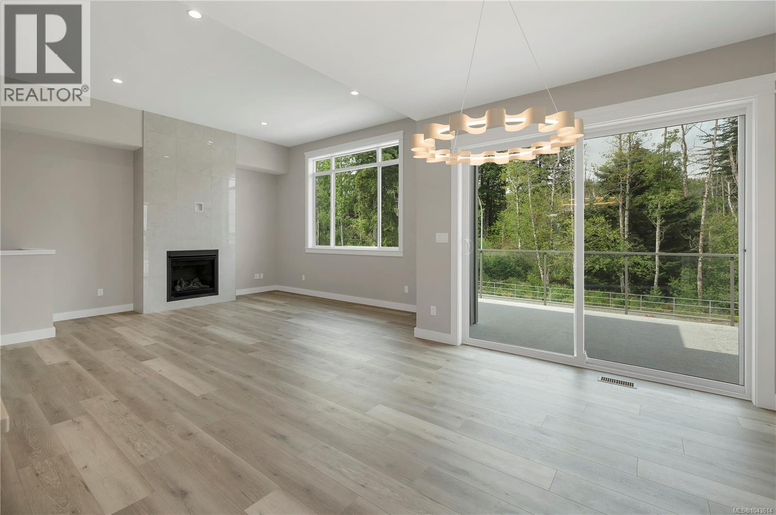 241 Walworth Rd S - 19