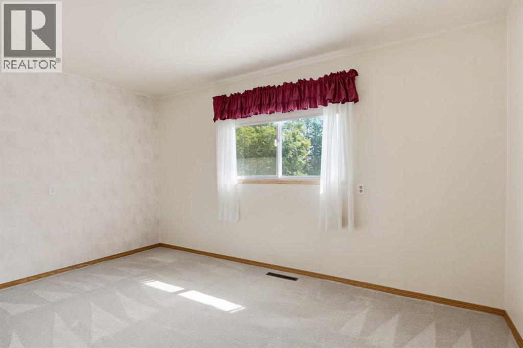 10 & 20, 33141 Range Road 14 - Image 16