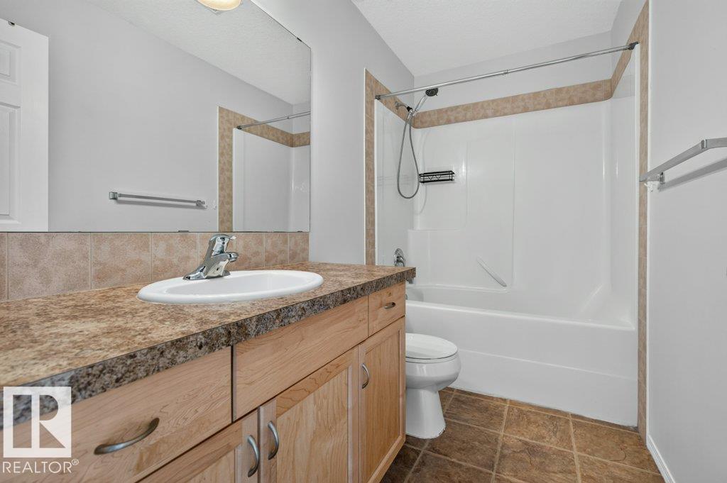 #10 2816 34 AV NW - 22