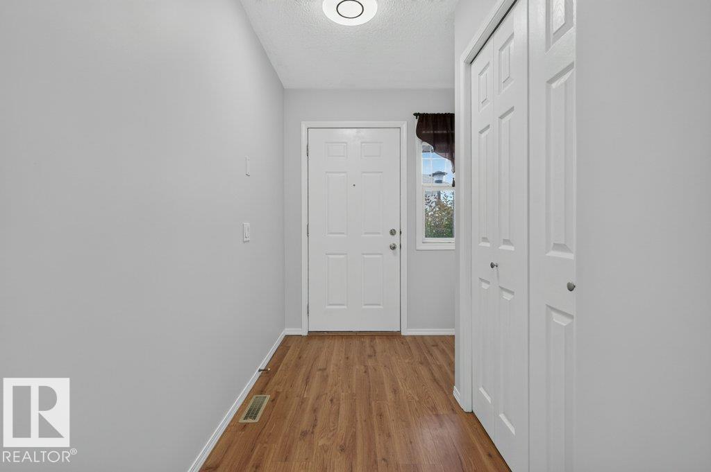 #10 2816 34 AV NW - 4