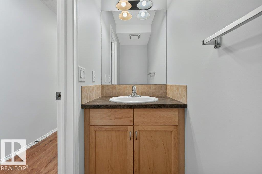 #10 2816 34 AV NW - 5