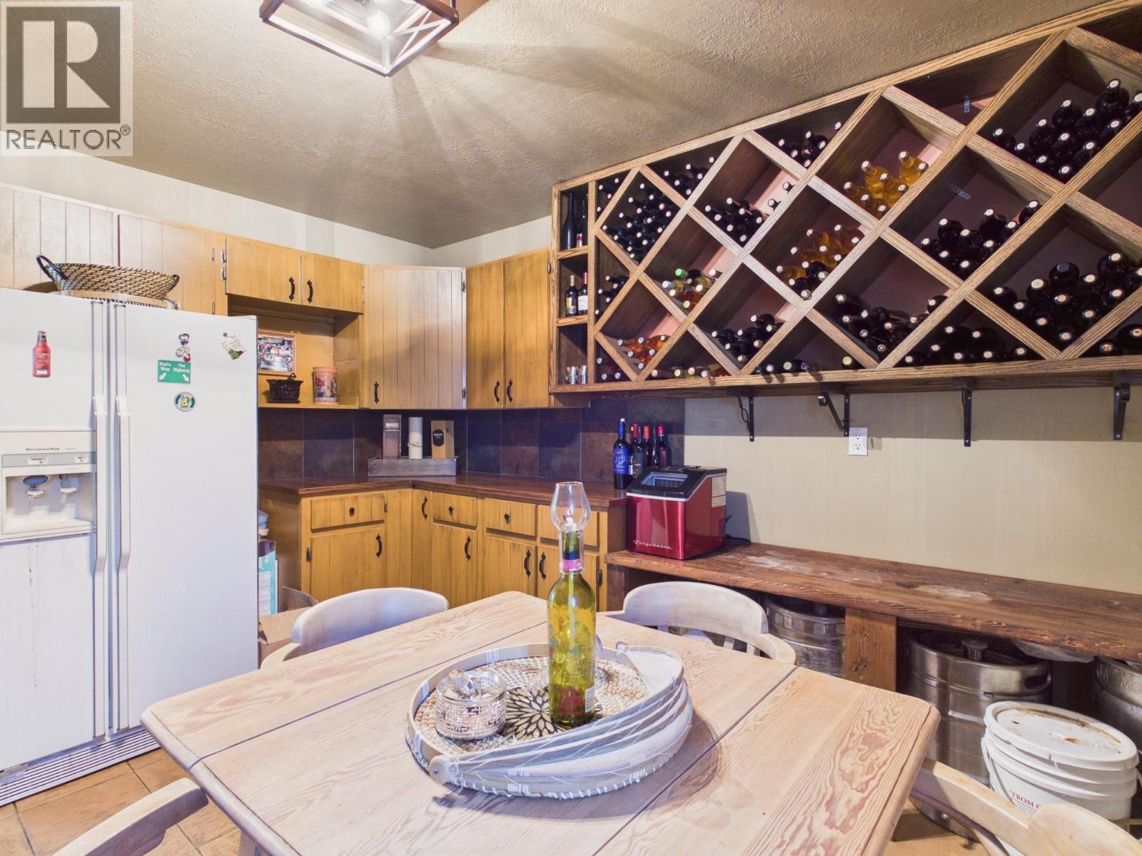 22 Willow Crescent - 26