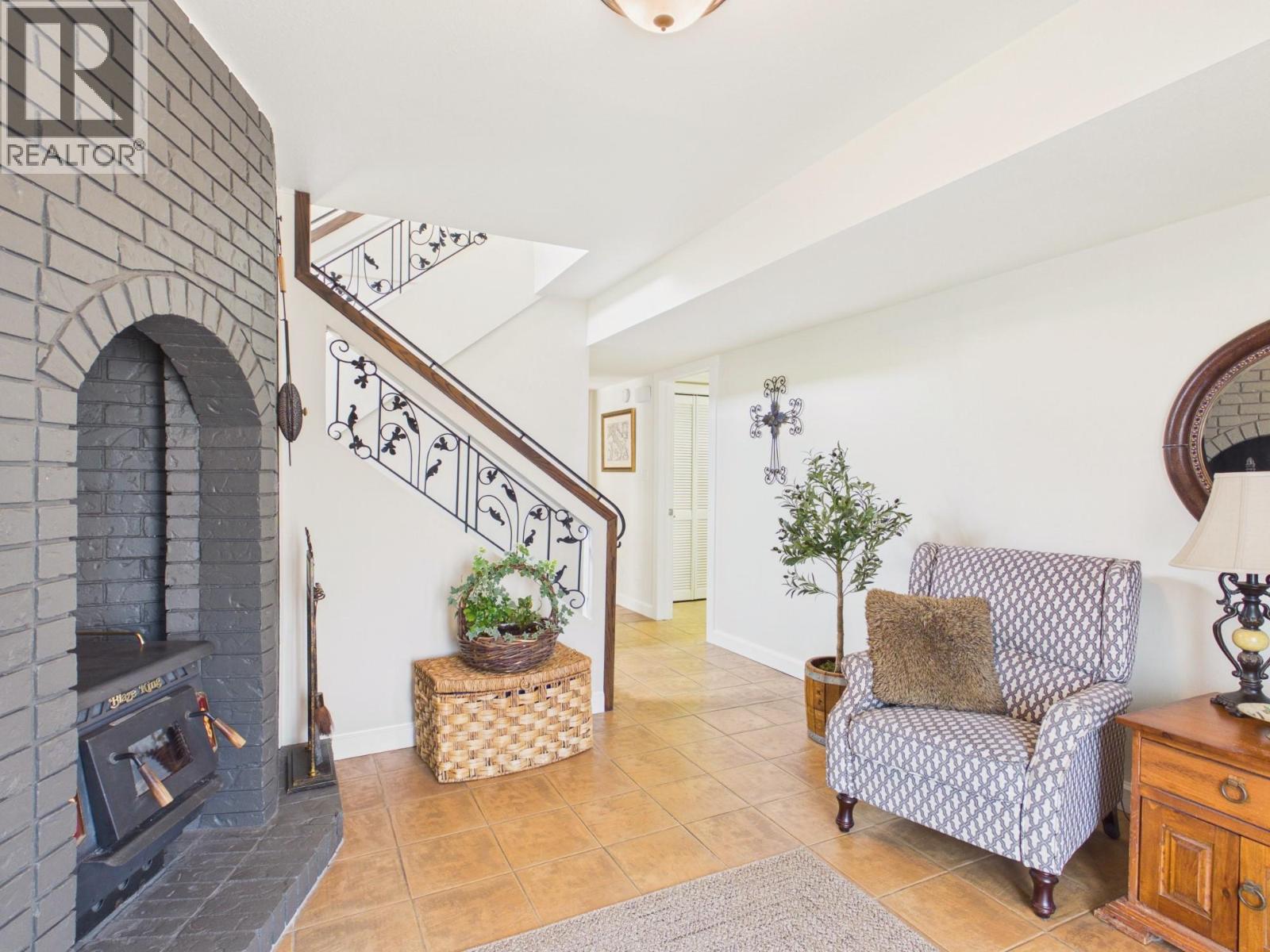 22 Willow Crescent - 6
