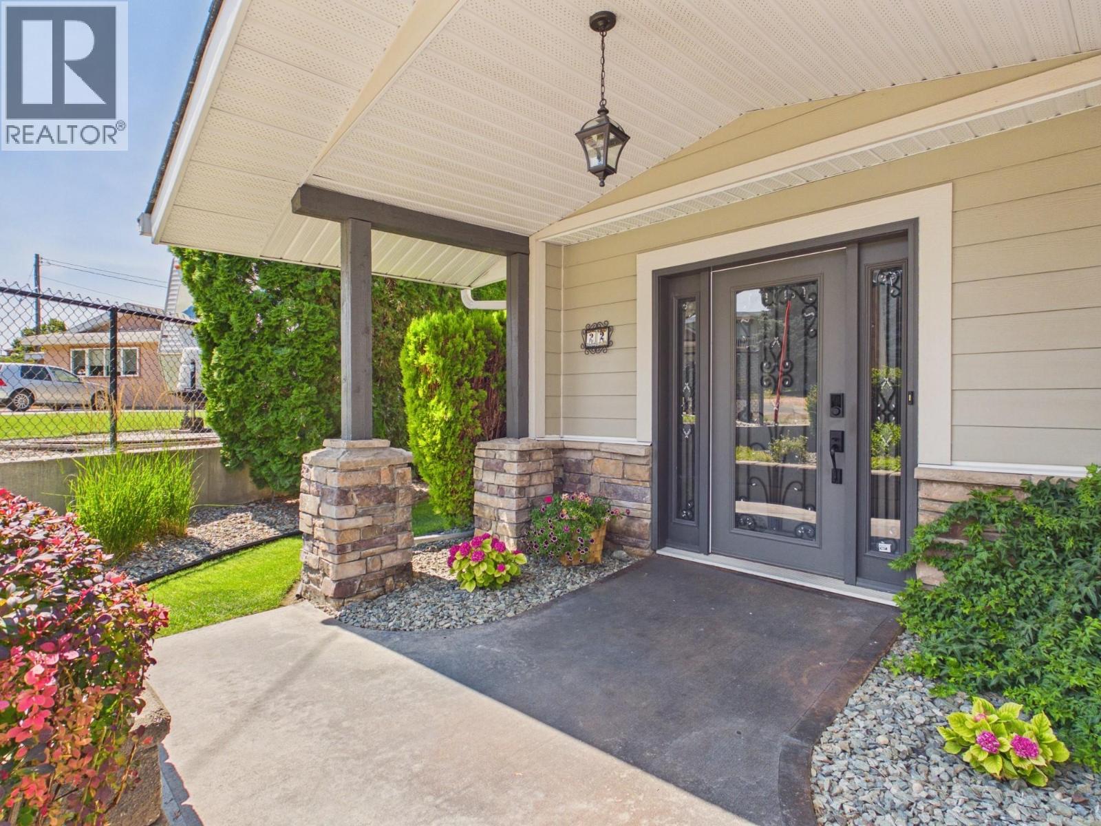 22 Willow Crescent - 4