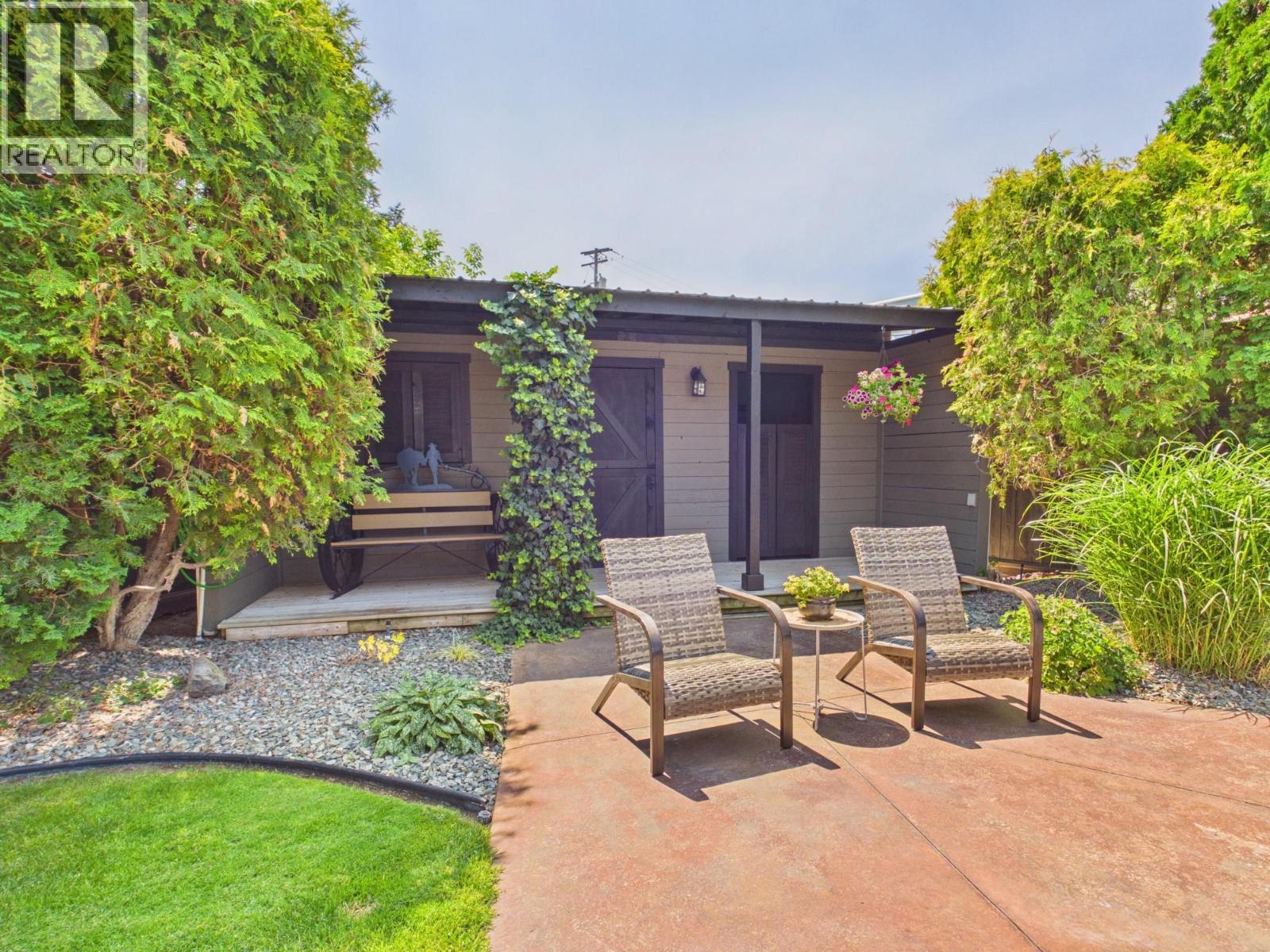 22 Willow Crescent - 31