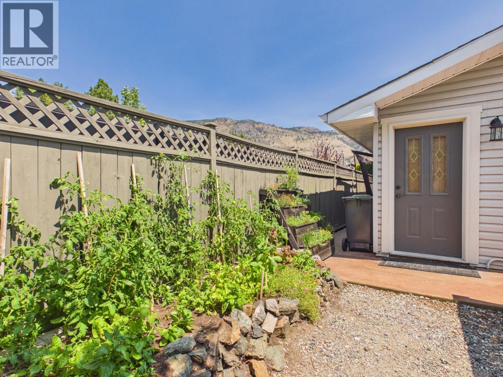 22 Willow Crescent - 62