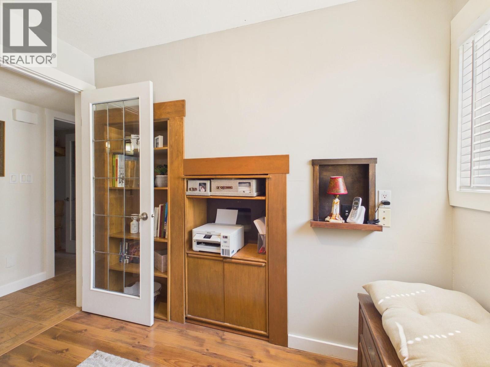 22 Willow Crescent - 22