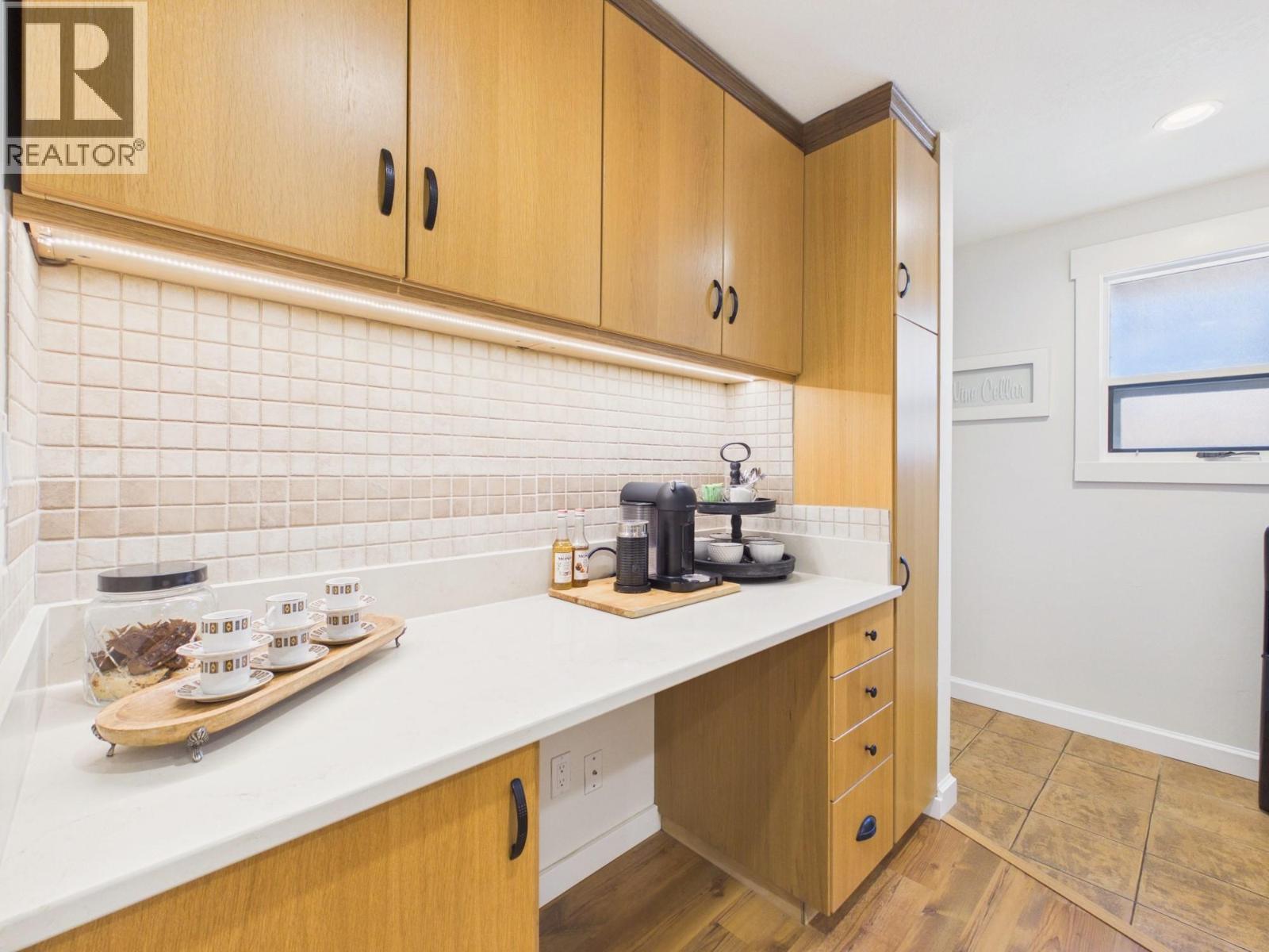 22 Willow Crescent - 17