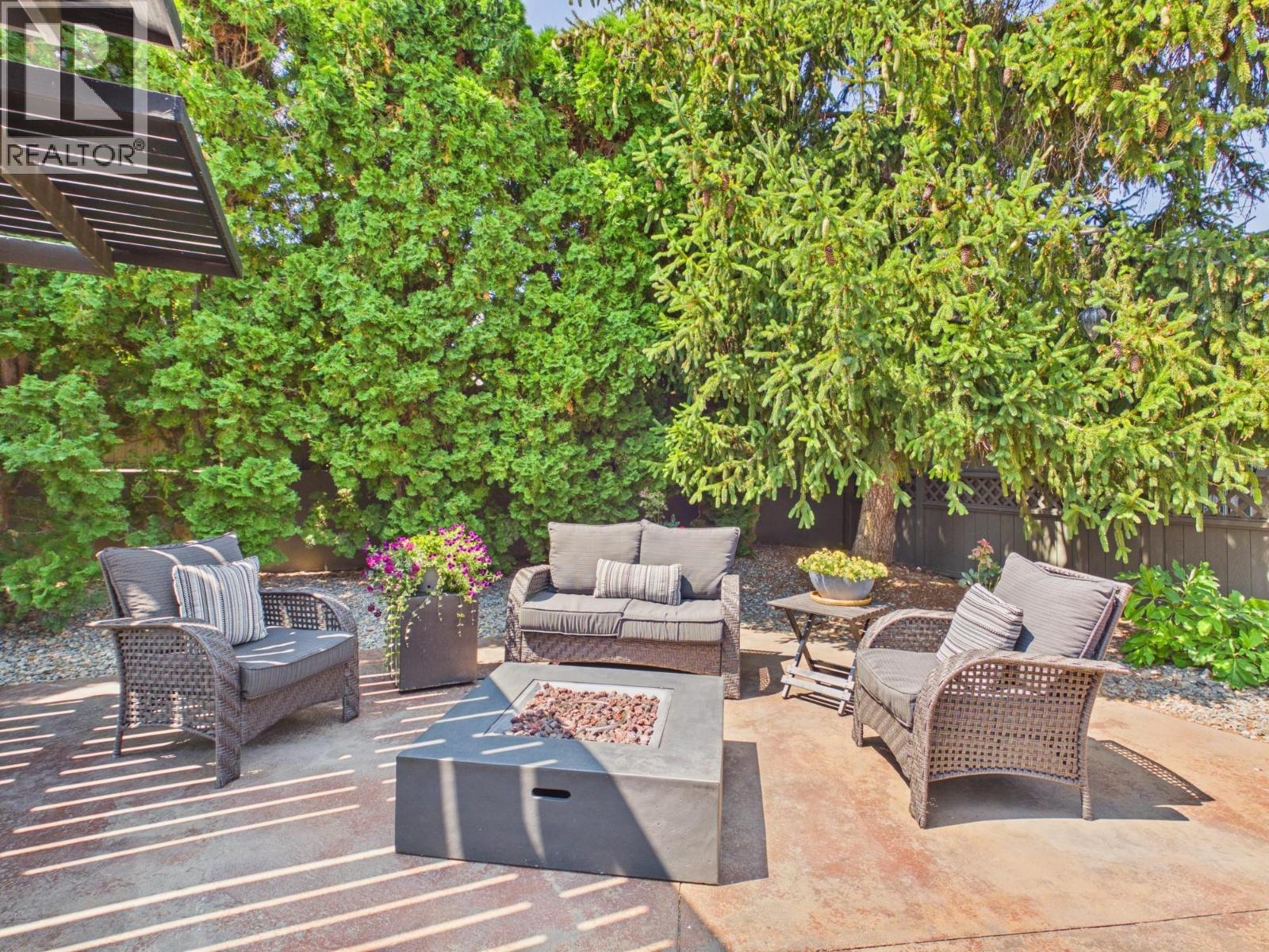 22 Willow Crescent - 33