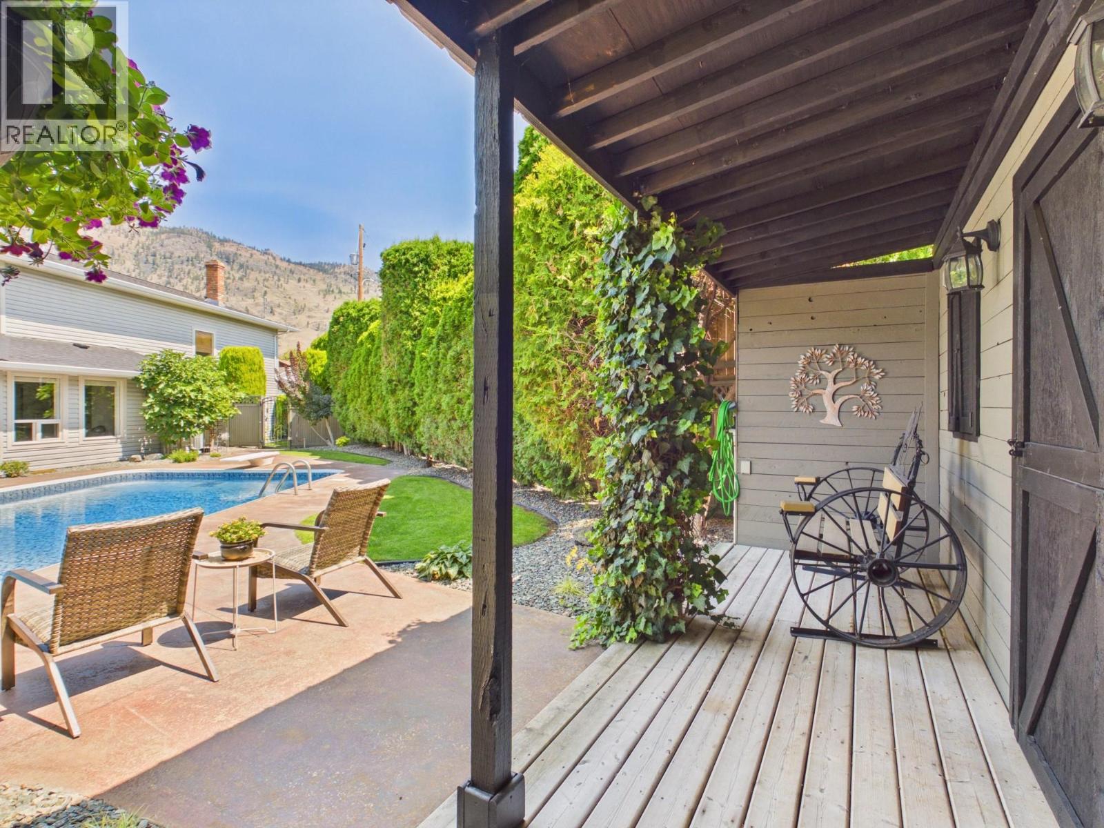 22 Willow Crescent - 36