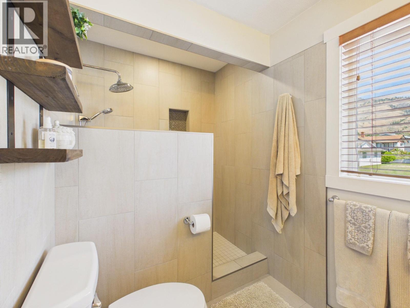 22 Willow Crescent - 43