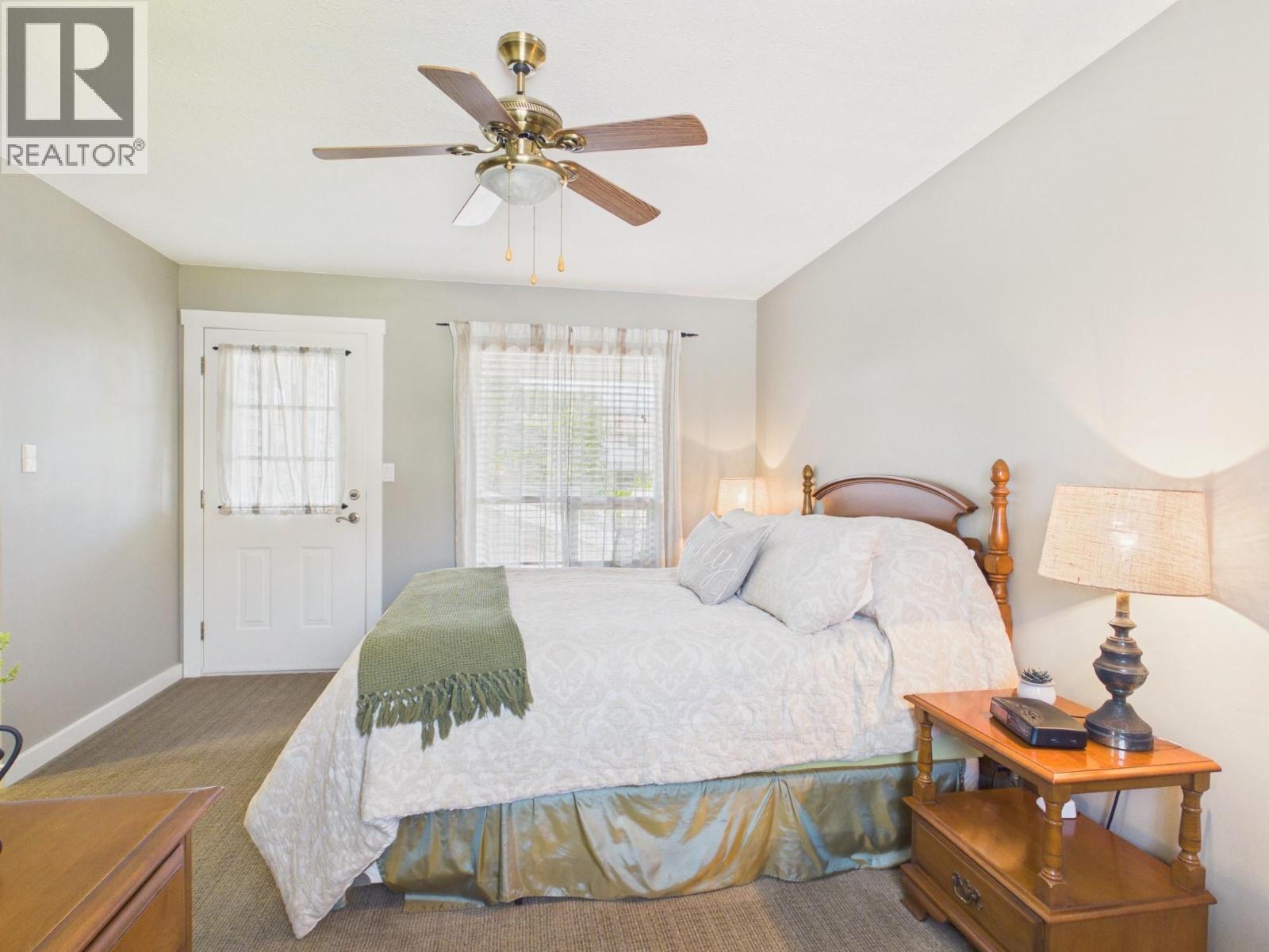 22 Willow Crescent - 46