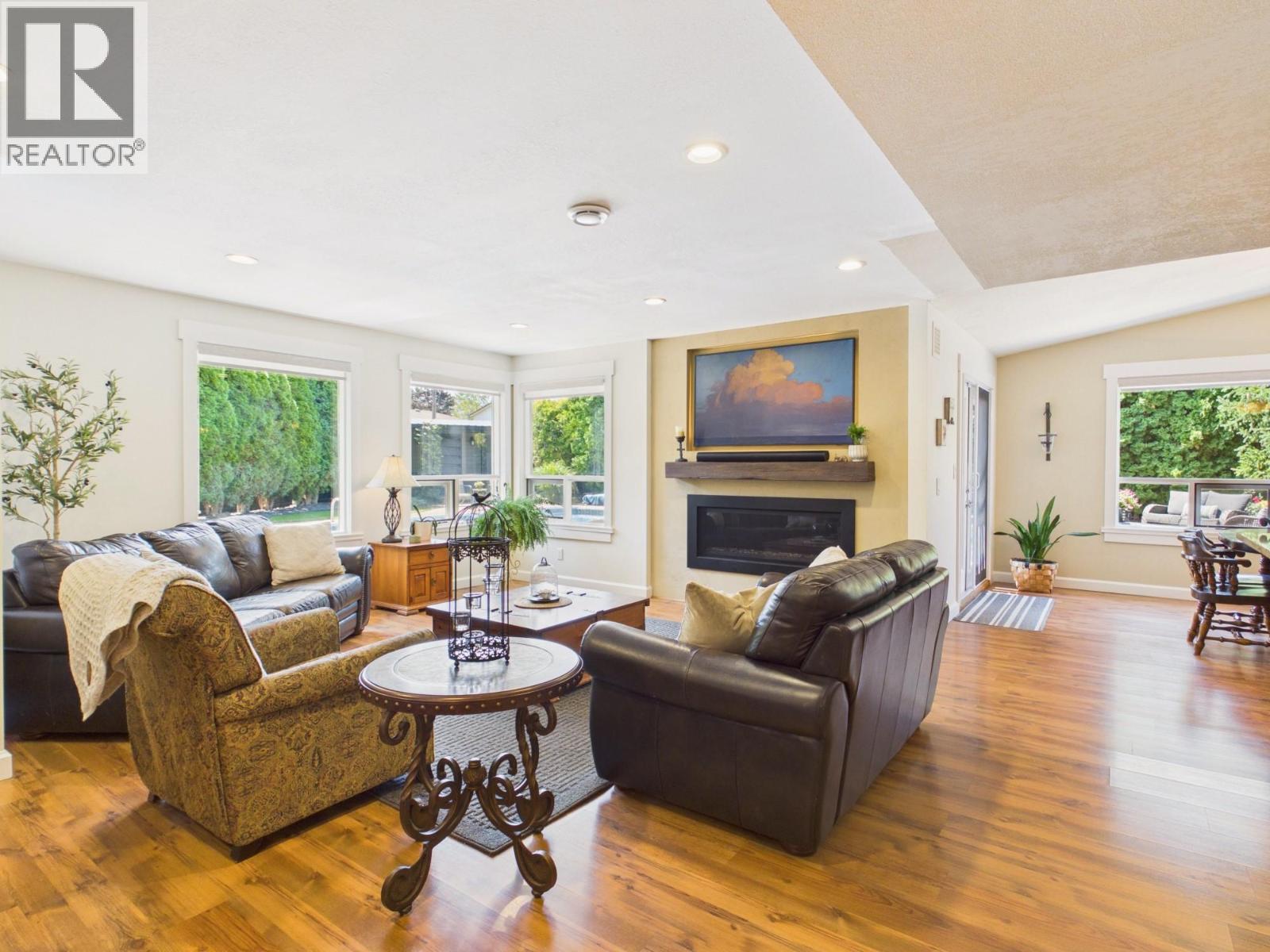 22 Willow Crescent - 8
