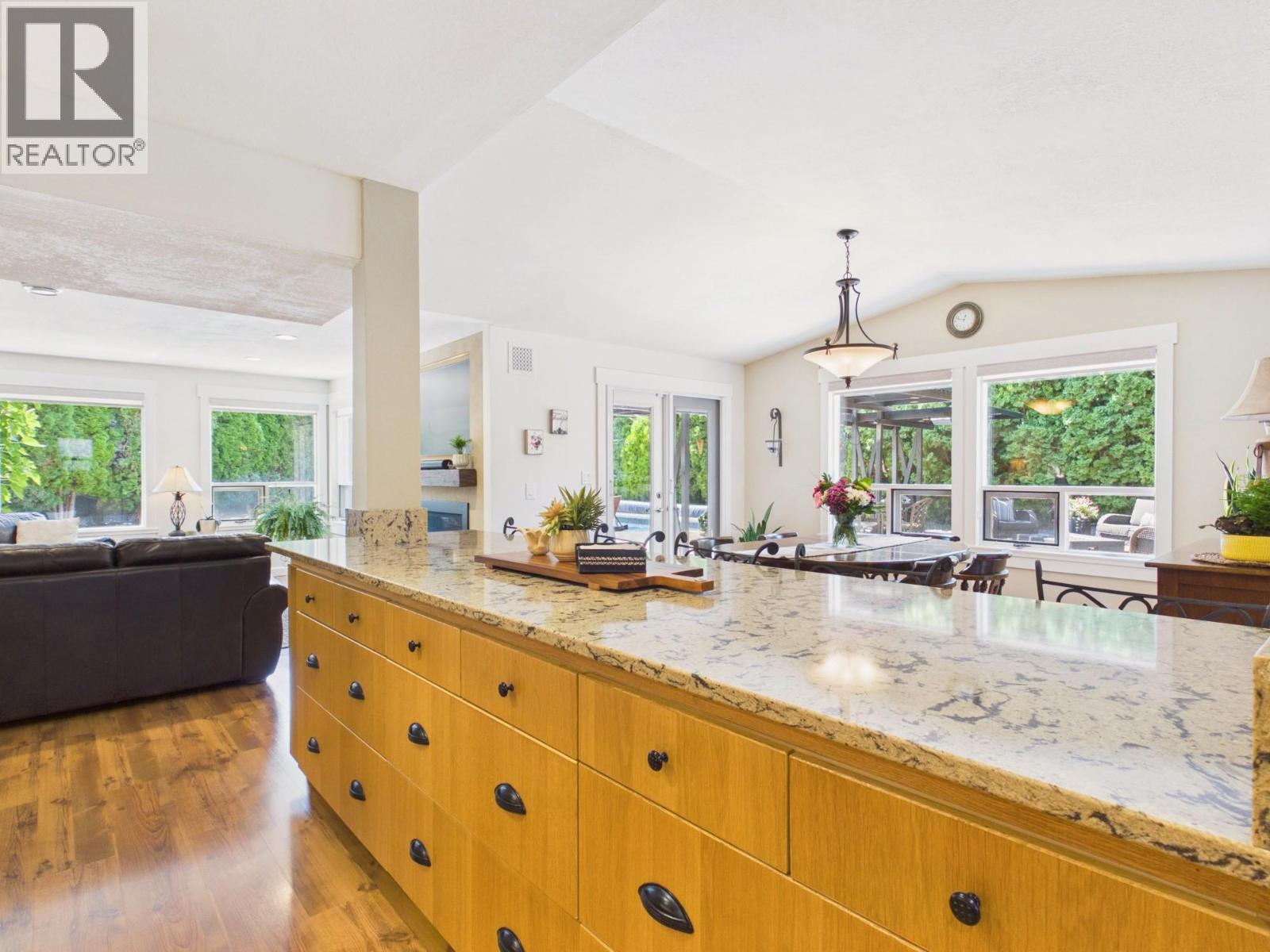 22 Willow Crescent - 10