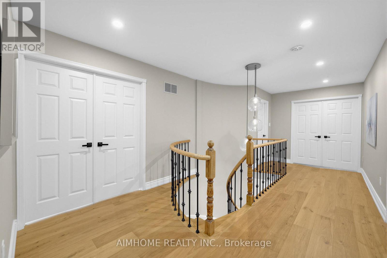 68 AITKEN CIRCLE - 14