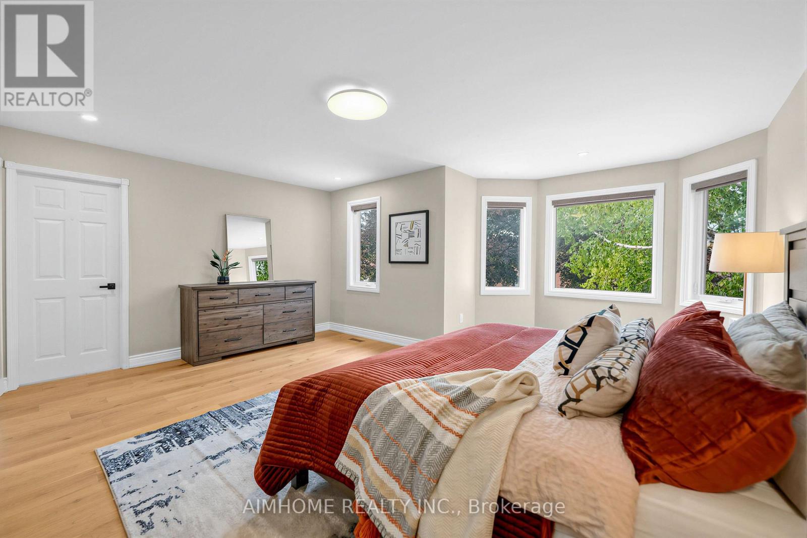 68 AITKEN CIRCLE - 17