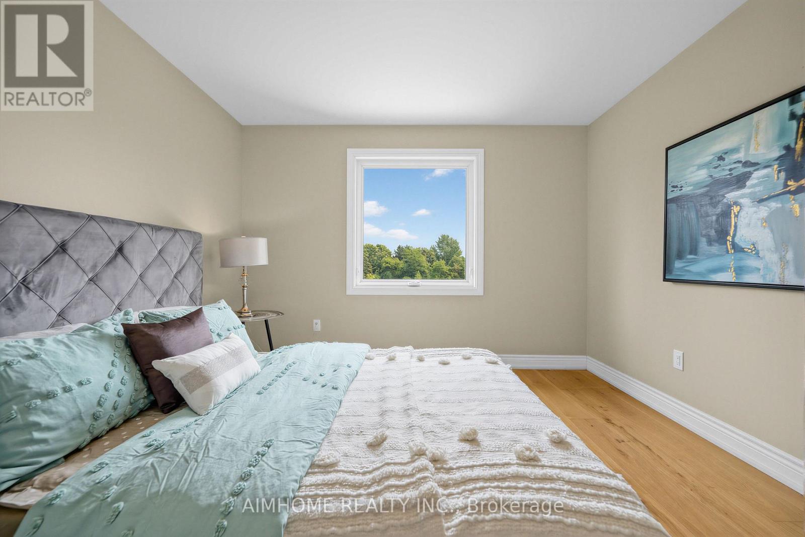 68 AITKEN CIRCLE - 21