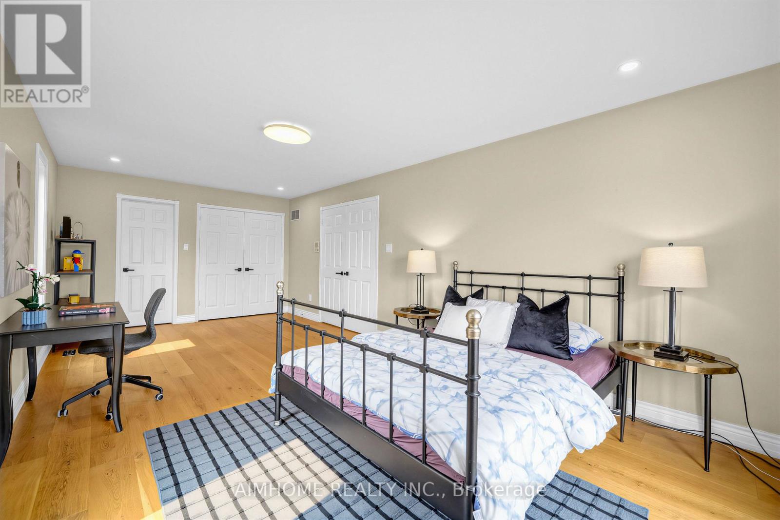 68 AITKEN CIRCLE - 30