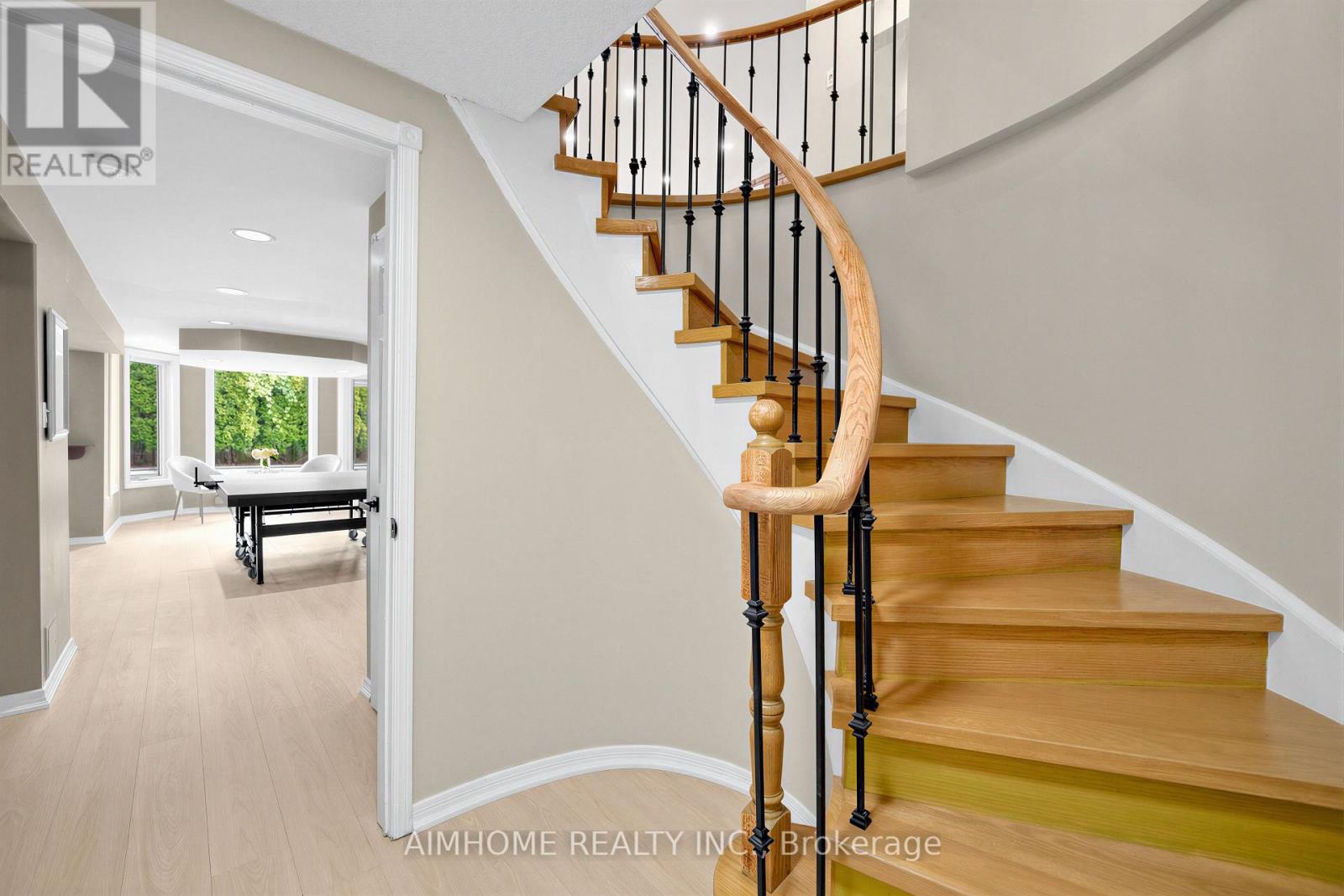 68 AITKEN CIRCLE - 40