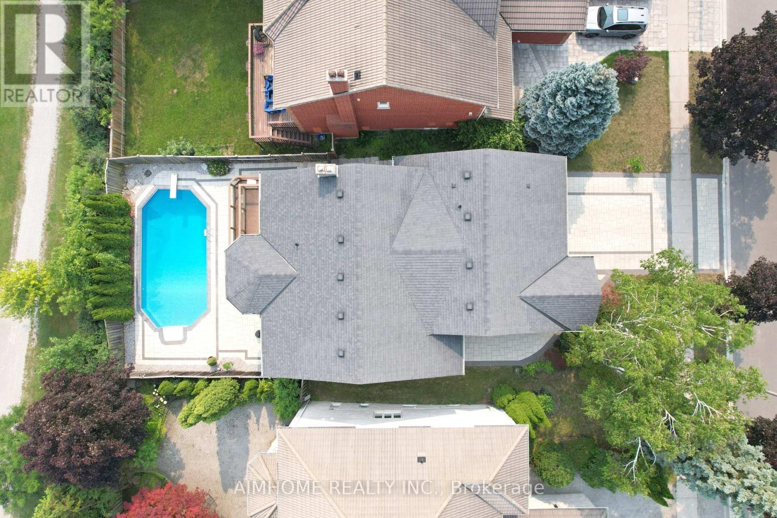 68 AITKEN CIRCLE - 43