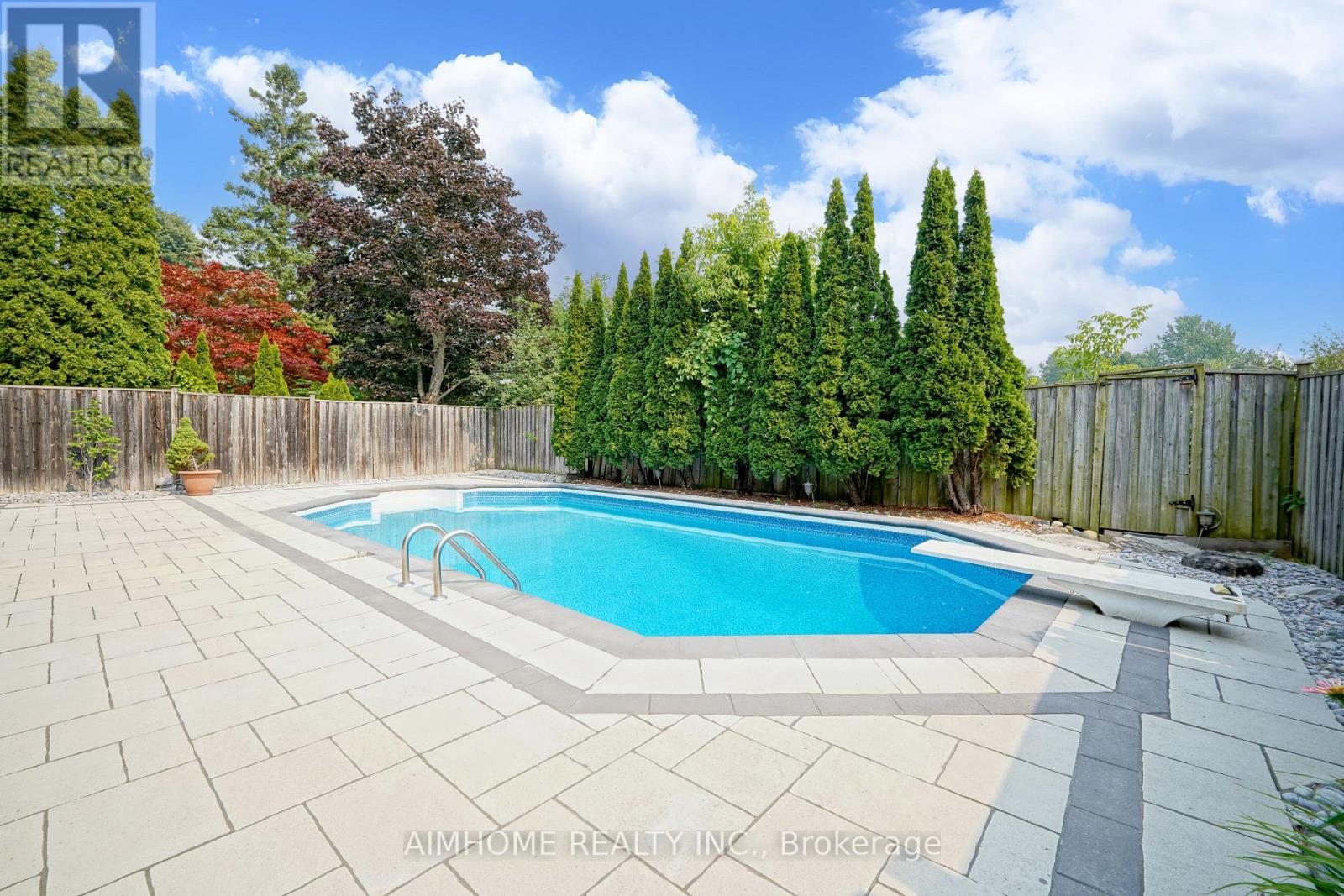68 AITKEN CIRCLE - 45