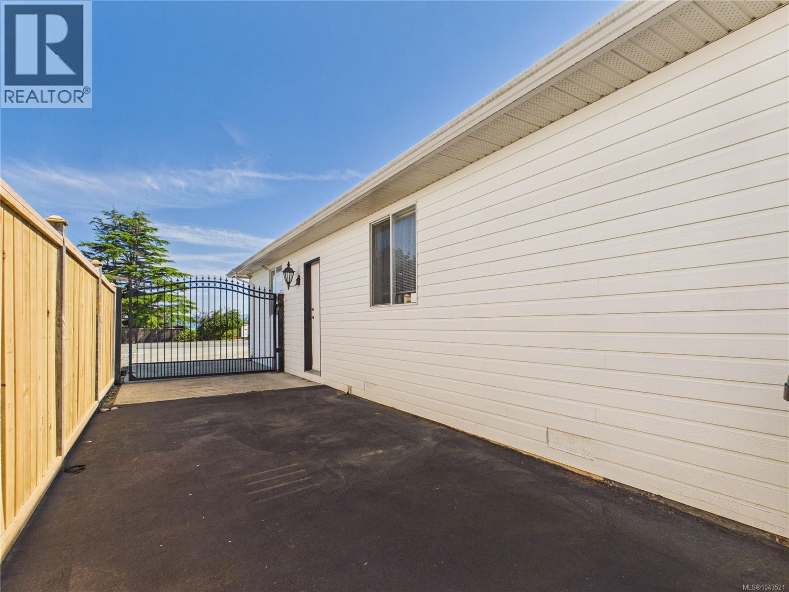 1650 Admiral Tryon Blvd - 32